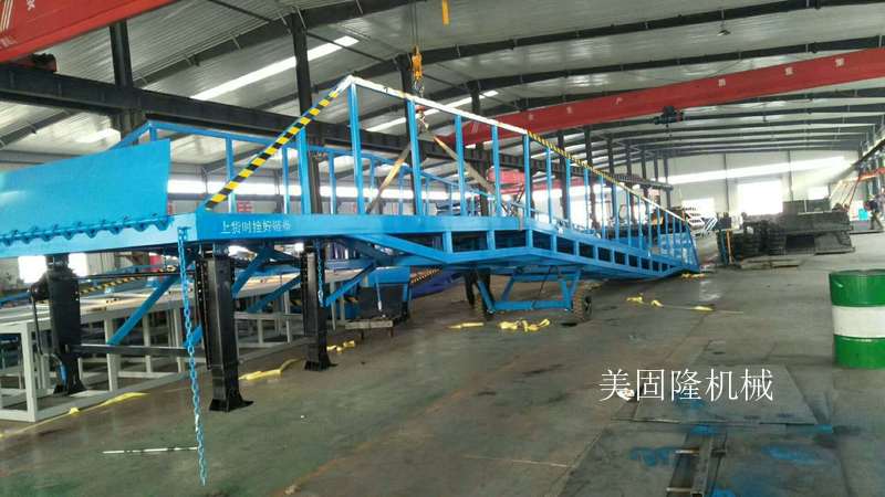 海口移动式登车桥厂家